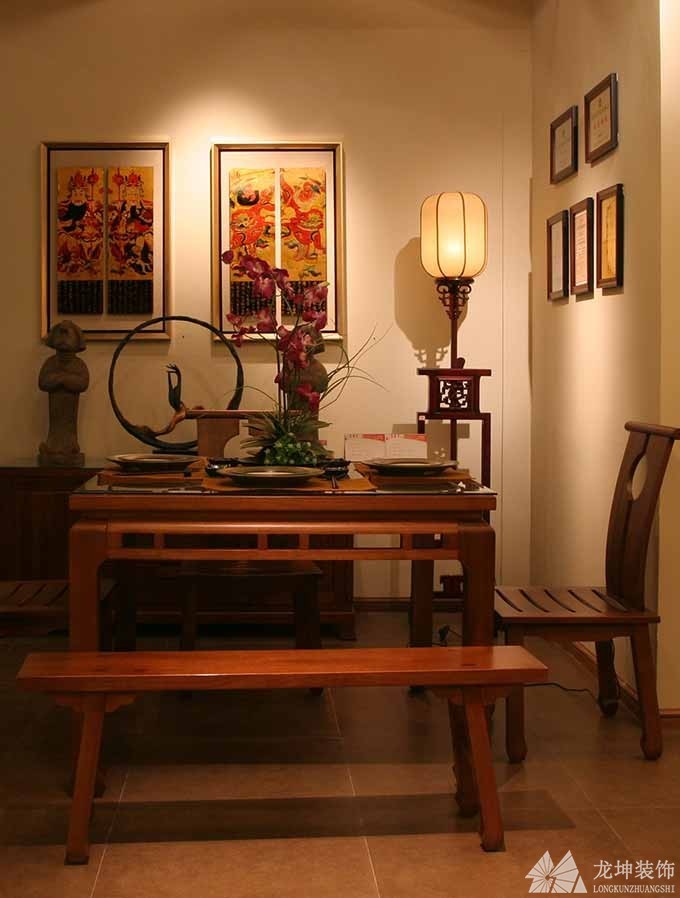 中式典雅復(fù)古60平米一居室餐廳背景墻裝修效果圖